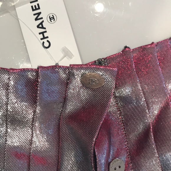 CHANEL Iridescent show stopper runway top - Picture 3 of 5